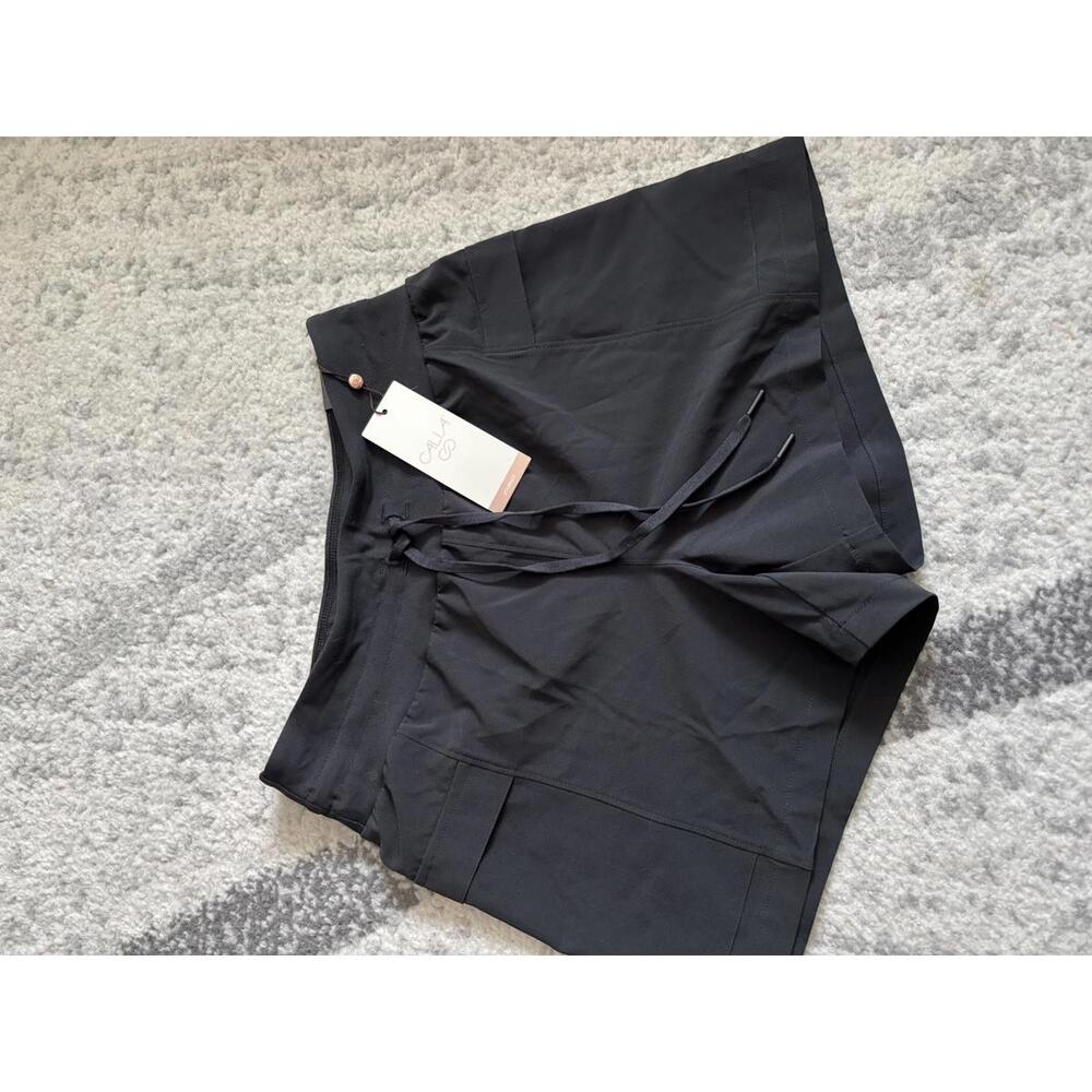 Calia by Carrie Underwood Women's Cargo Shorts - Black - Size XS